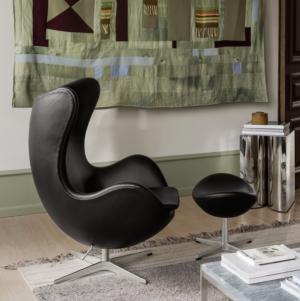 Ægget Lænestol & Fodskammel - Læder