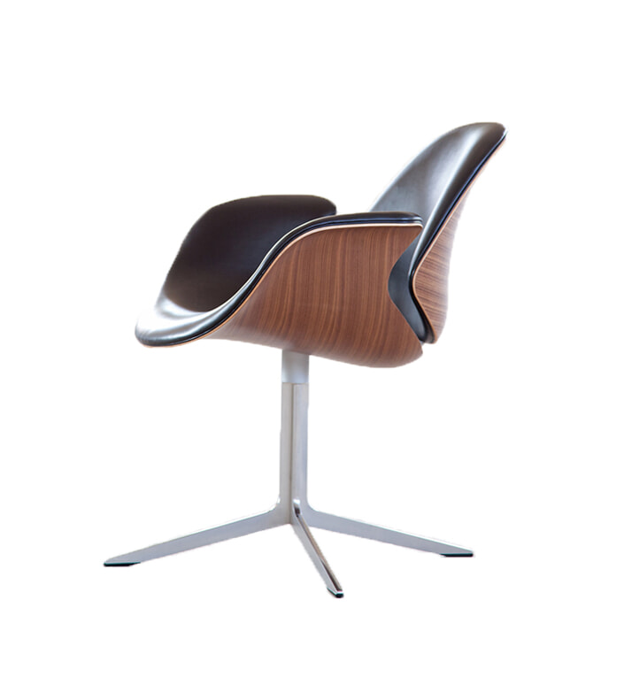 Council Chair - Valnød/Sort læder