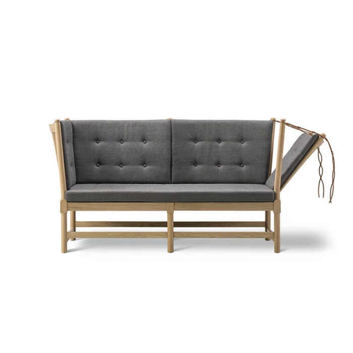 BM Tremmesofa 1789 - Mørkegrå Capture stof/Eg Sæbe