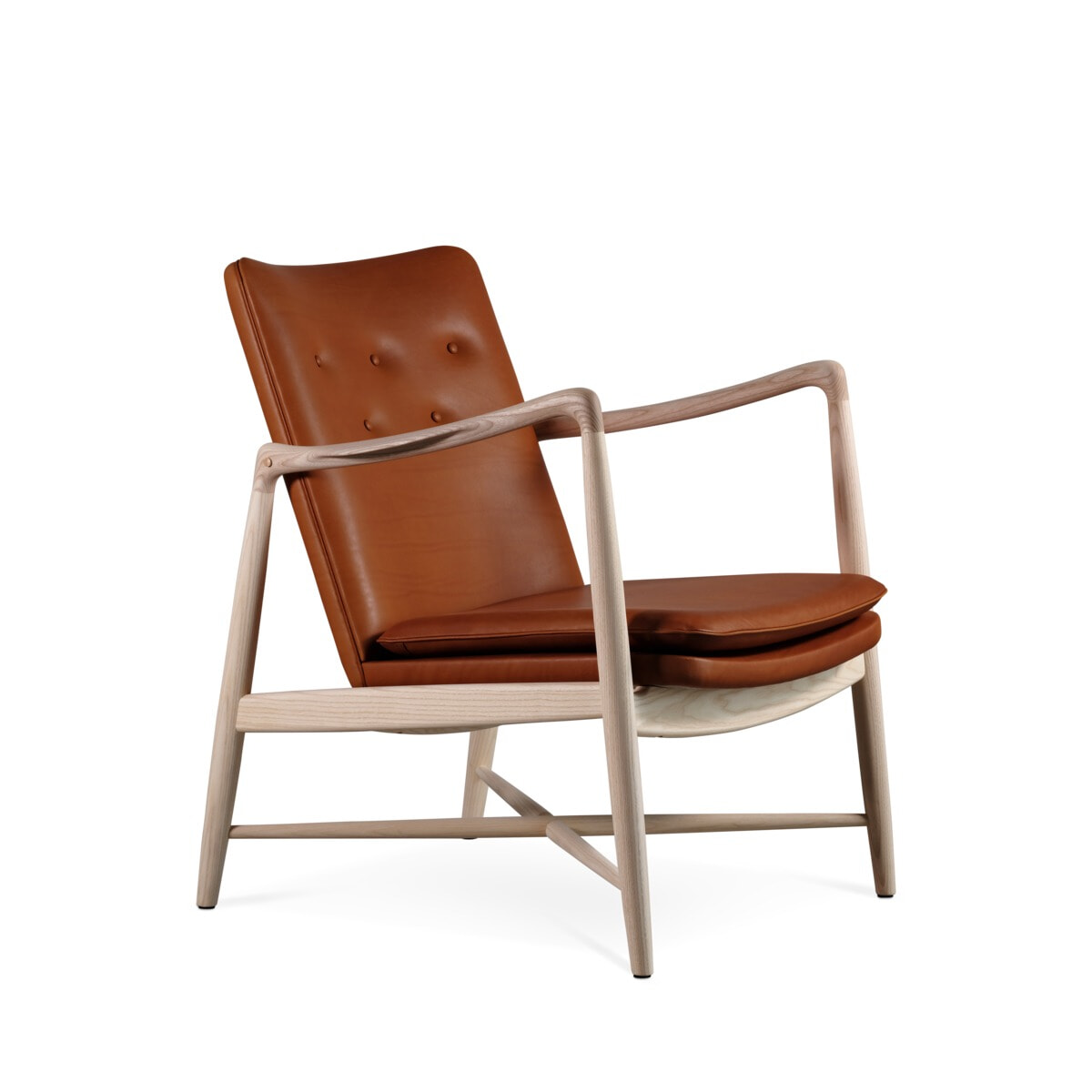 Kaminstolen FJ4610 - Lys olieret ask/Vita 05 læder