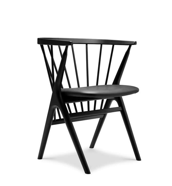 No.8 Stol - Sortlakeret bøg/Sort Saga